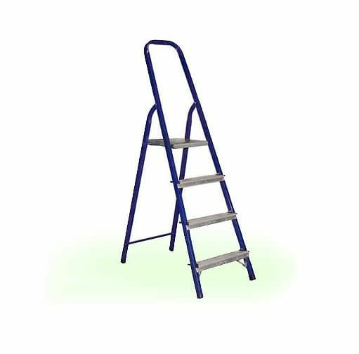 Лестница-стремянка 30*20 стальная 4-х ступенчатая 8304 Россия