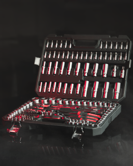 Набор инструментов 1/4, 3/8, 1/2, Red Stripe 154 шт WURTH (Сингапур)