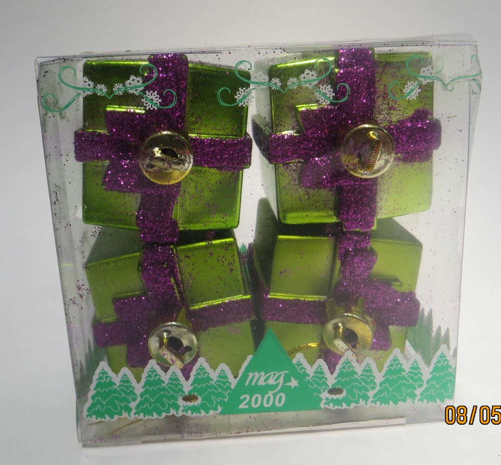 Новогоднее украшение набор фигурок для елки 6 см *4 шт (Китай)