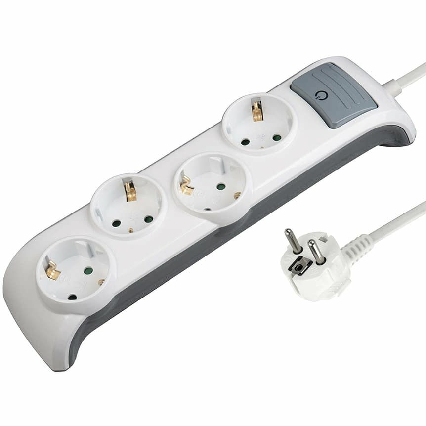 Удлинитель 4 розетки кабель ПВС 3Х1,0 мм2 2м с выключателем (Латвия)