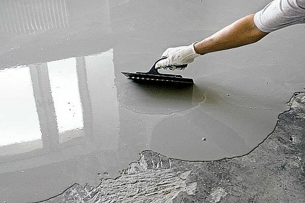 Как залить пол самонивелирующимся раствором Как залить пол самонивелирующимся раствором
