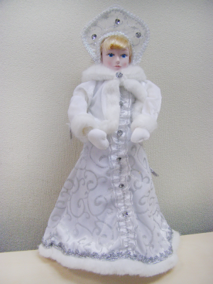 Снегурочка "Снегурочка" 45 см. арт 600205 (Китай) Снегурочка "Снегурочка" 45 см. арт 600205 (Китай)