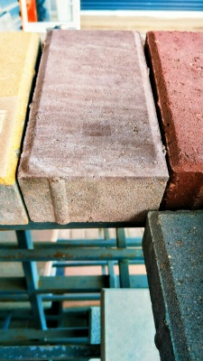 Плитка тротуарная кирпичик 200х100х60мм П20.10.6 В25 коричневая (Беларусь)