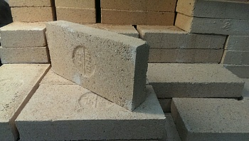 Кирпич огнеупорный Фасон простой №6 (Россия)