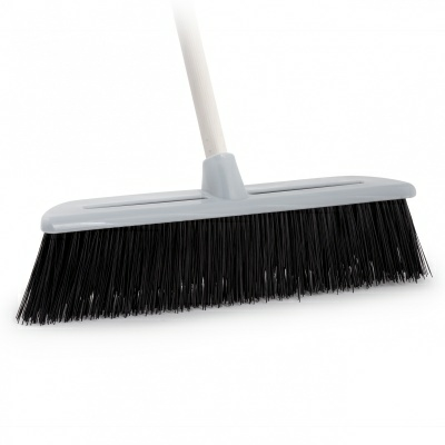 Щетка уличная с черенком М6461 (Россия)