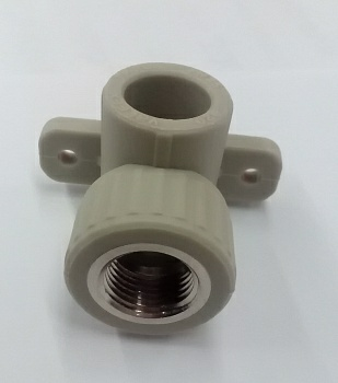 Угол полипропиленовый с внутренней резьбой PP-R d20x1/2'' c креплением Valfex Угол полипропиленовый с внутренней резьбой PP-R d20x1/2'' c креплением Valfex
