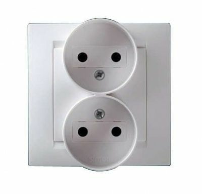 Розетка 2-м СП Simon15 16А IP20 без заземления белая 
