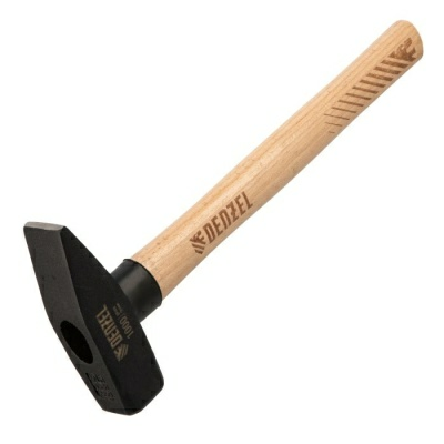 Молоток слесарный кованый квадратный боек буковая рукоятка Denzel 1 кг (Китай)