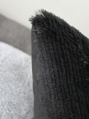 Лежанка для животных МАТЕХ PET  LUX 50х40х15 темно-серый, черный (Беларусь)