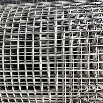 Сетка сварная оцинкованная 20*20*0,8 1*25м (Россия)