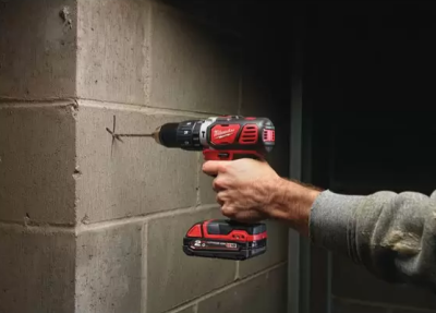 Аккумуляторная дрель-шуруповерт MILWAUKEE M18 BPD-202C (Li-Ion2Ач) 4933443515 (Германия) 