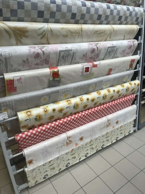 Клеенка столовая на ткани "Trefl" 140см*20м в ассортименте (Польша)