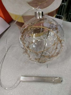 Новогоднее украшение Шар золотой со световым эффектом D-15 см (Китай)