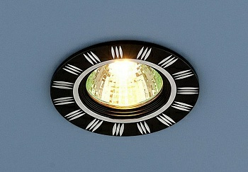 Алюминиевый точечный светильник 5814 MR16 BK/CH черный/хром (Россия) Алюминиевый точечный светильник 5814 MR16 BK/CH черный/хром (Россия)