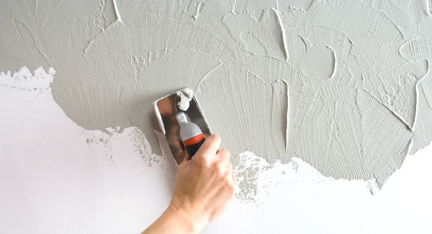 Что лучше для отделки стен: штукатурка или гипсокартон? | Полезный блог  магазина Строймаркет Практик.